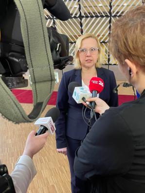 Minister Anna Moskwa na spotkaniu ministrów ds. energii UE w Brukseli: Musimy solidarnie sprzeciwić się rosyjskiemu szantażowi gazowemu
