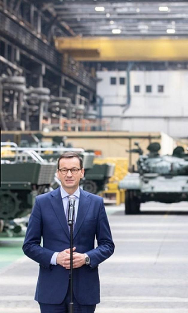 [VIDEO] Premier Mateusz Morawiecki: Odbudowujemy potencjał polskiej armii
